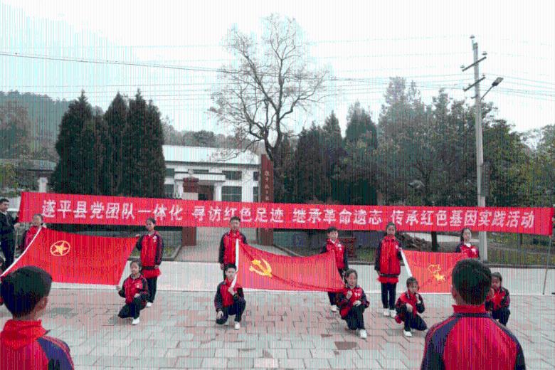 《鸣龙》《奔跑》《大江3》，这仨剧，部分剧情有点发癫